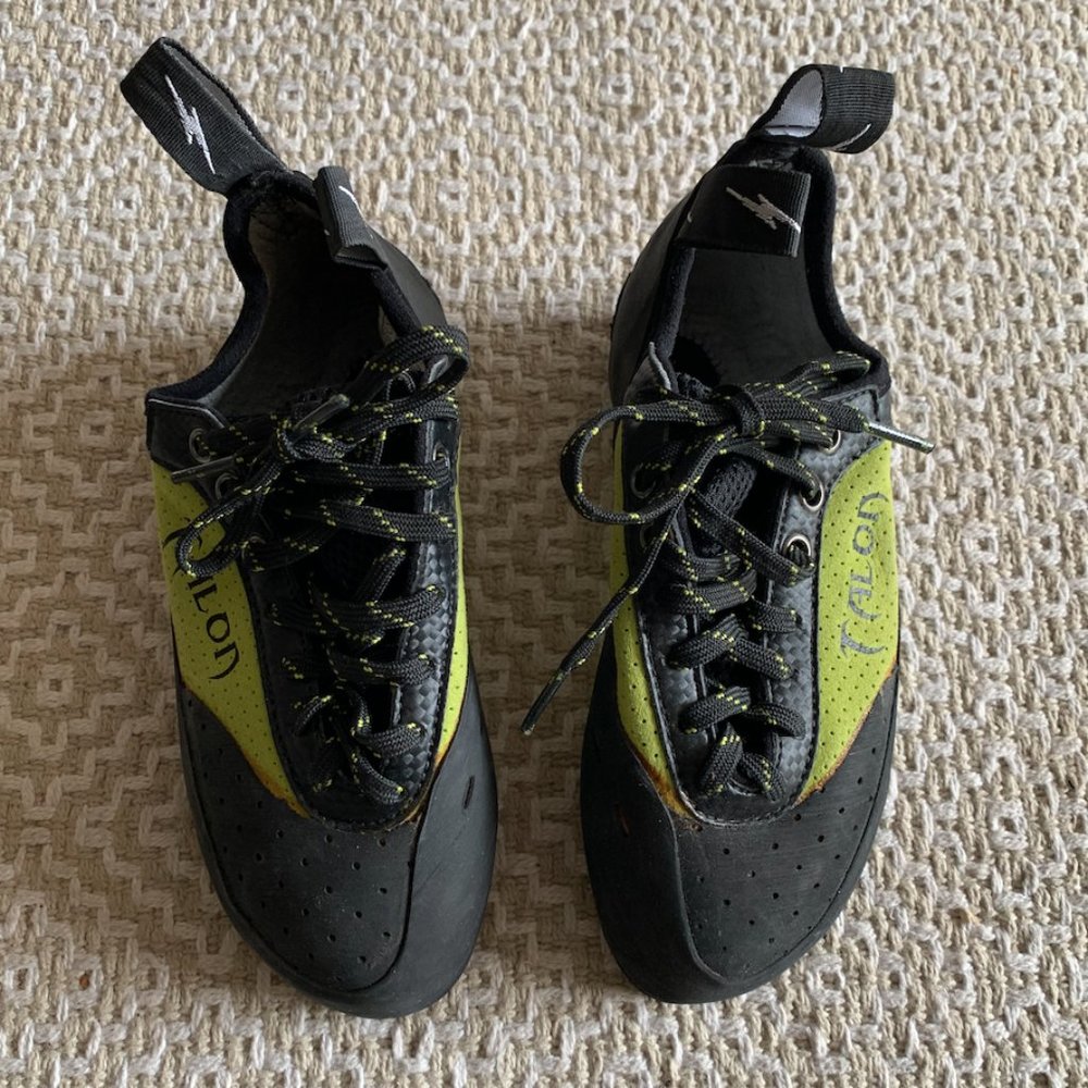 NWOT Evolv Talon Climbing Shoes Sz 6